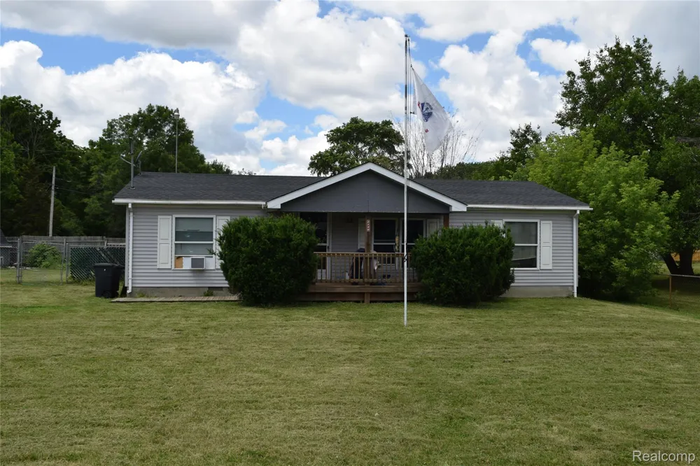 2140 S Dye Road Flint Charter Township, MI 48532