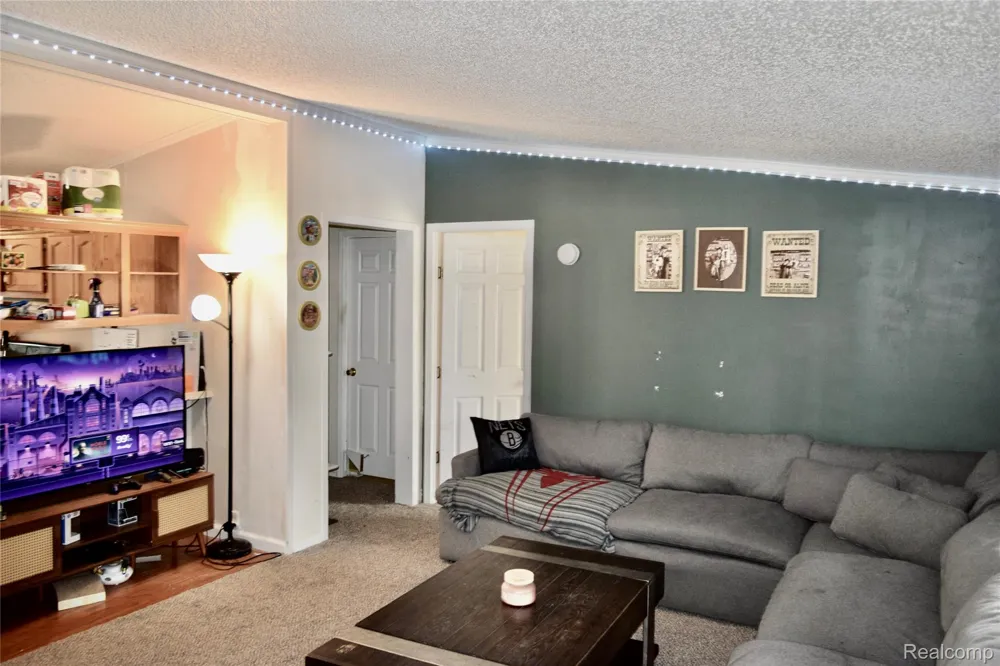 2140 S Dye Road Flint Charter Township, MI 48532