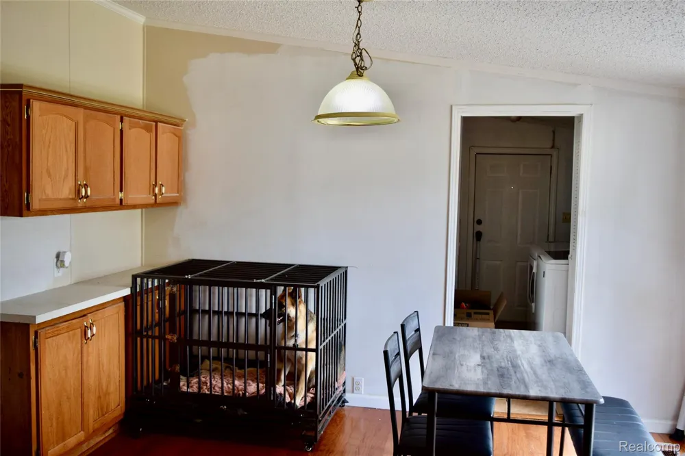 2140 S Dye Road Flint Charter Township, MI 48532