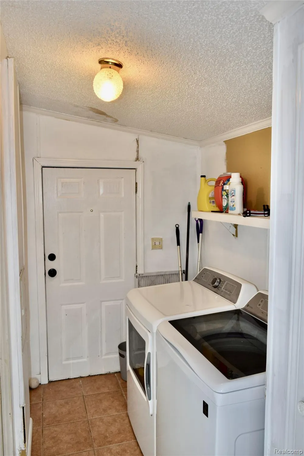 2140 S Dye Road Flint Charter Township, MI 48532