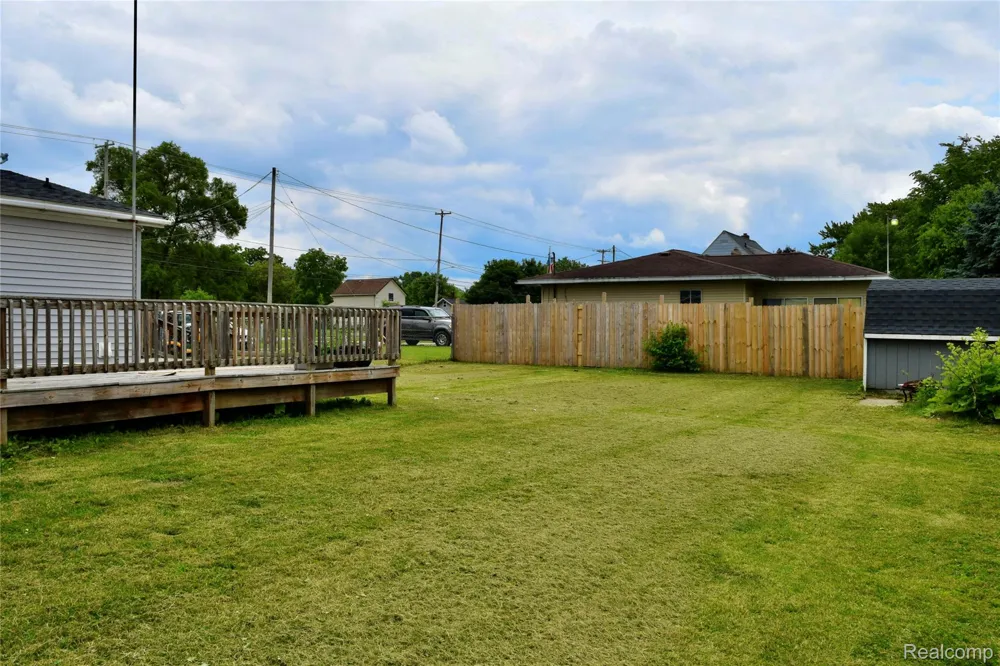 2140 S Dye Road Flint Charter Township, MI 48532