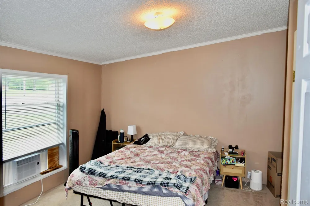 2140 S Dye Road Flint Charter Township, MI 48532