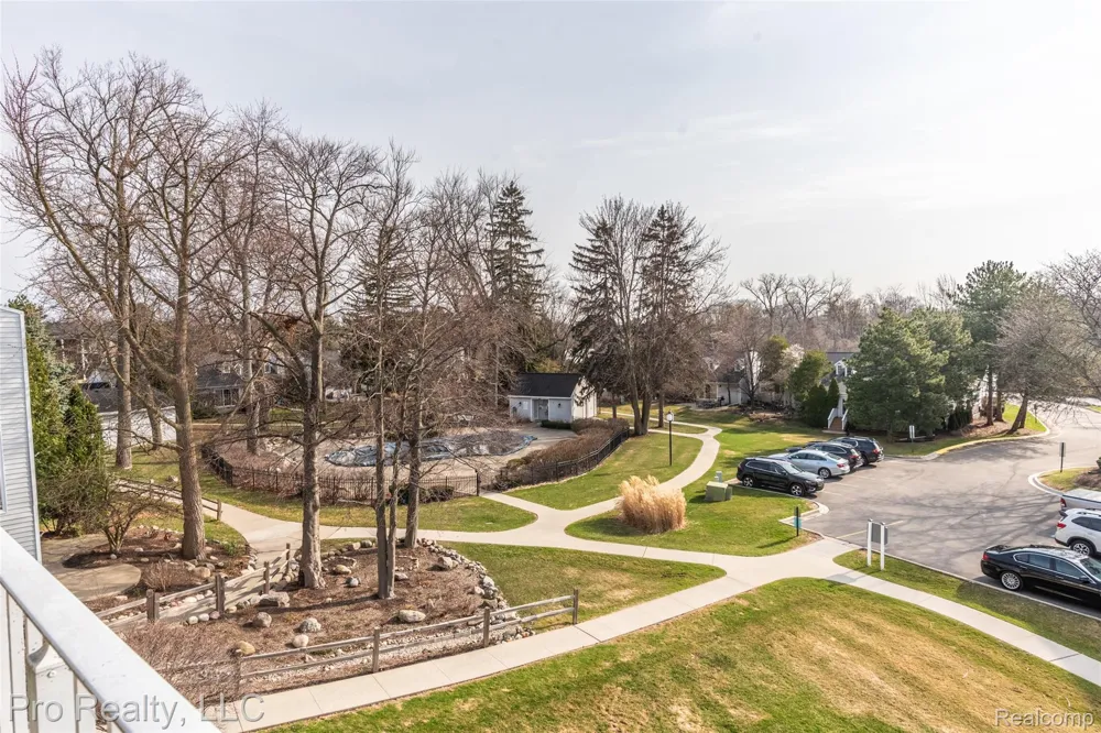 3559 Port Cove Drive Waterford Charter Township, MI 48328