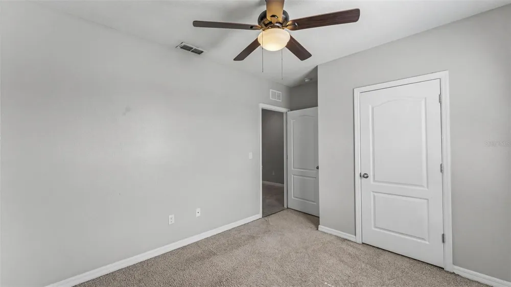 524 BURNHAM CIRCLE Auburndale, FL 33823
