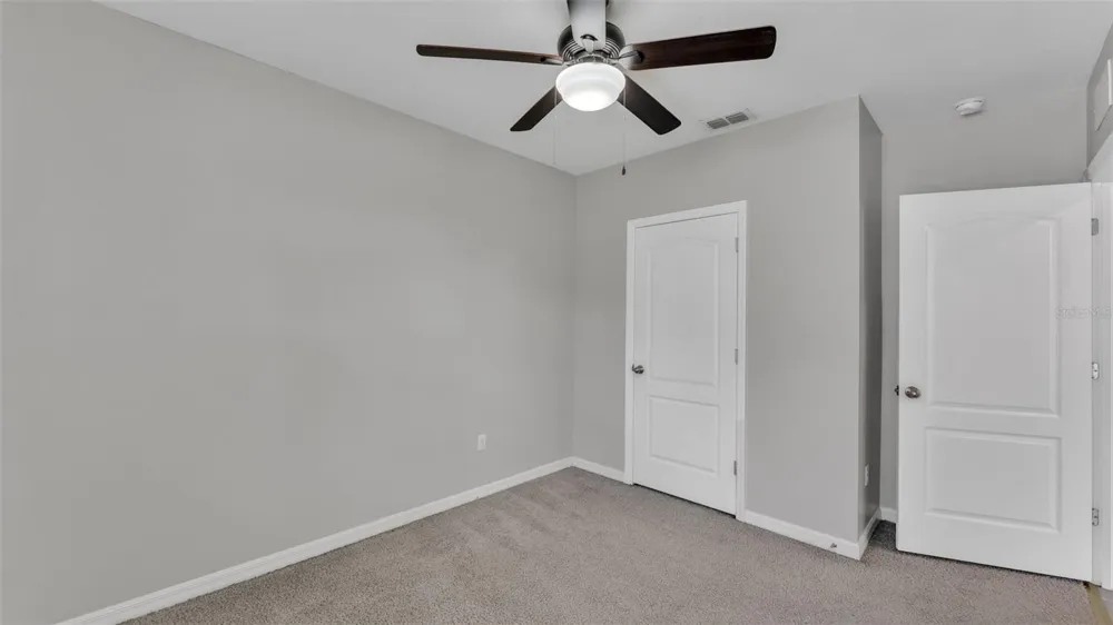 524 BURNHAM CIRCLE Auburndale, FL 33823