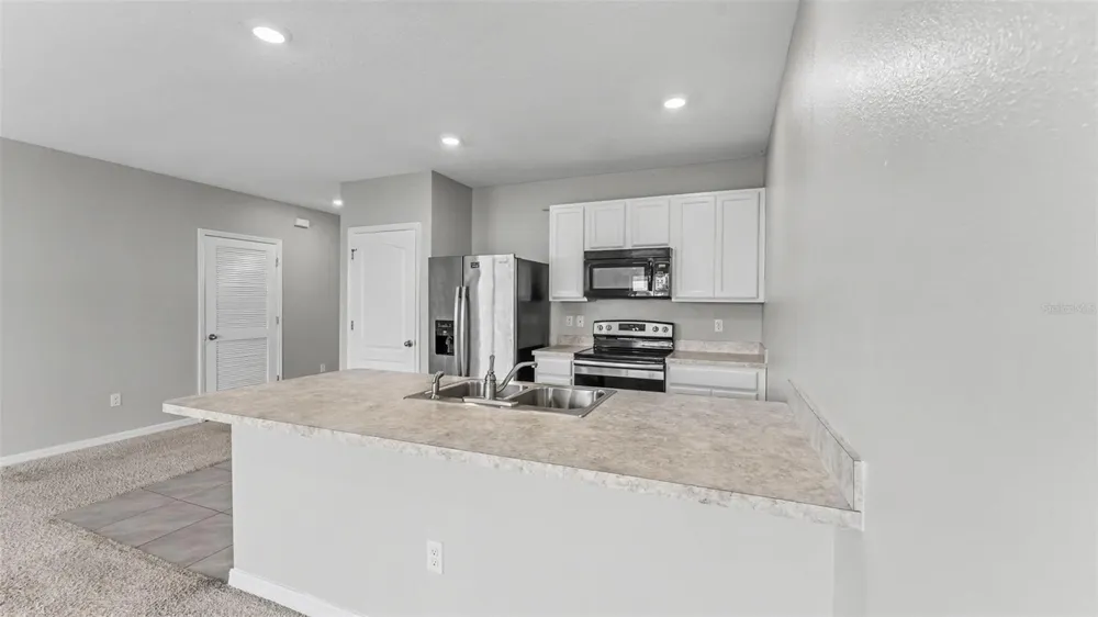 524 BURNHAM CIRCLE Auburndale, FL 33823