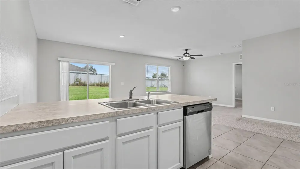 524 BURNHAM CIRCLE Auburndale, FL 33823