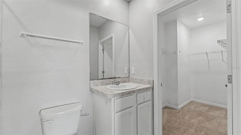 524 BURNHAM CIRCLE Auburndale, FL 33823
