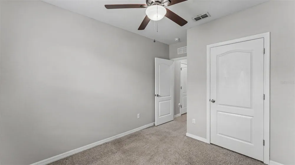 524 BURNHAM CIRCLE Auburndale, FL 33823