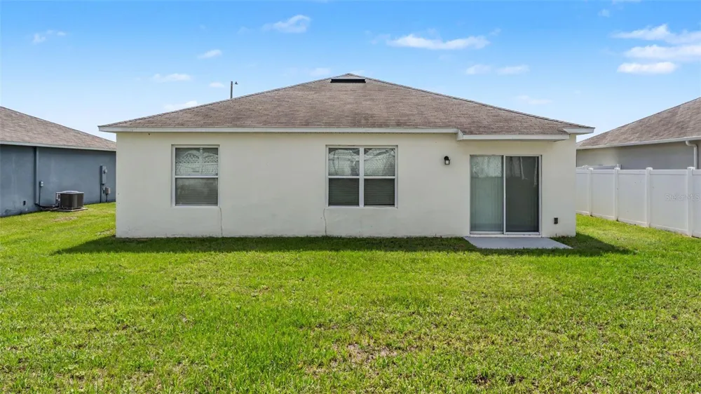 524 BURNHAM CIRCLE Auburndale, FL 33823