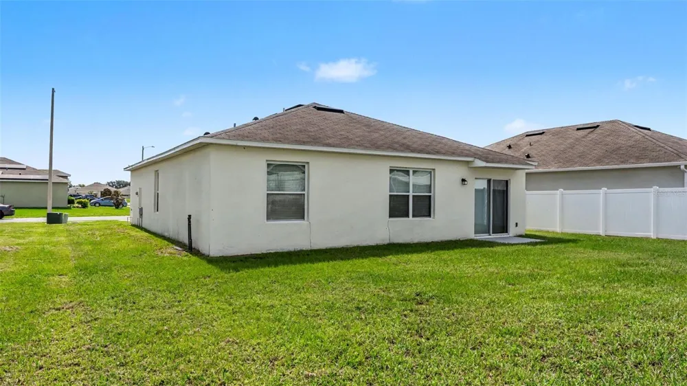 524 BURNHAM CIRCLE Auburndale, FL 33823