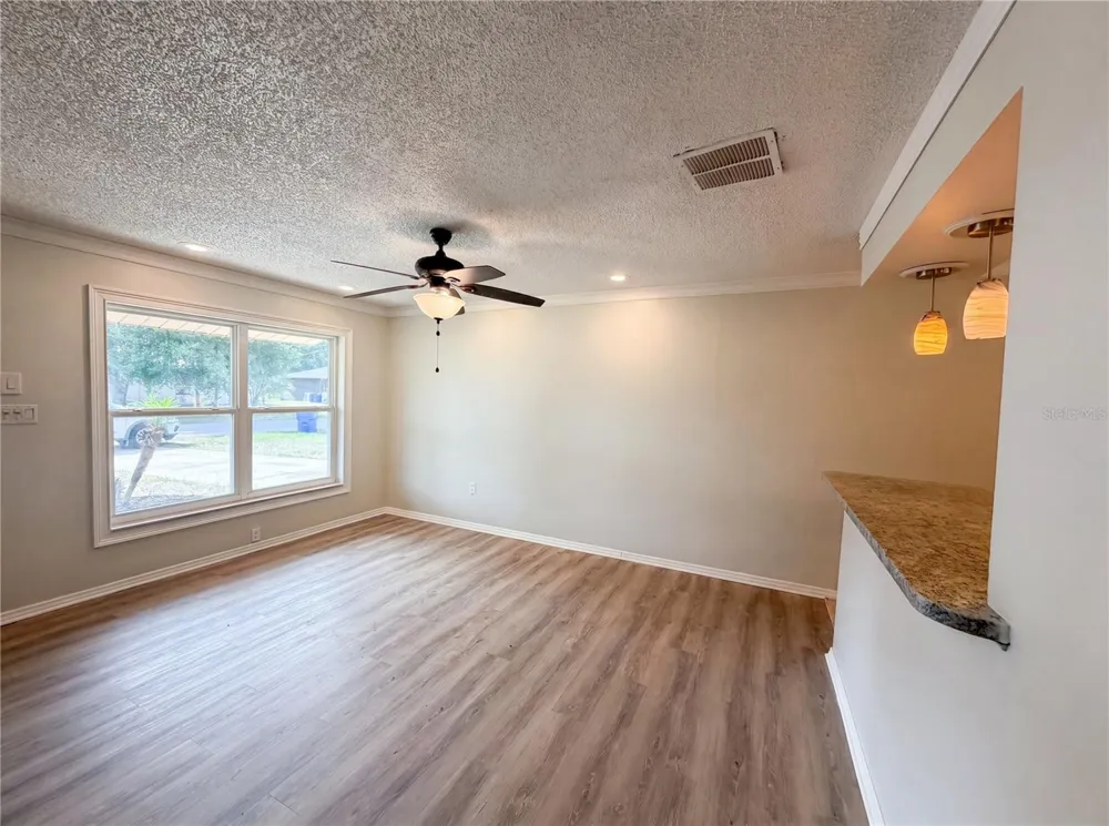 505 OAK DRIVE Tavares, FL 32778