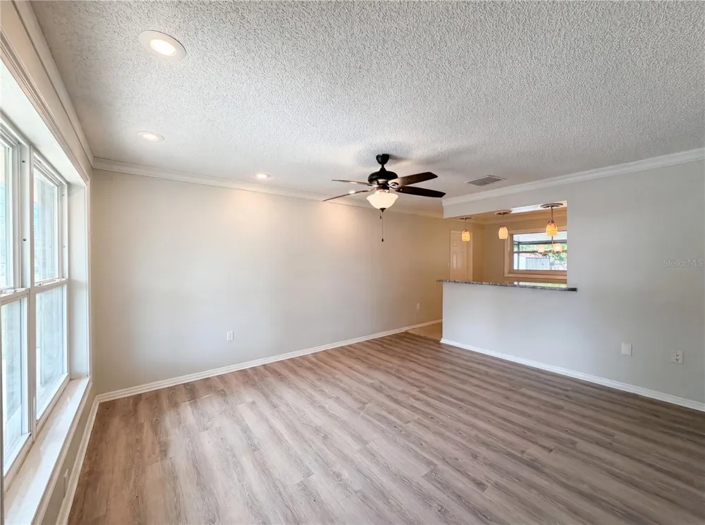 505 OAK DRIVE Tavares, FL 32778