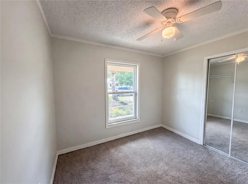 505 OAK DRIVE Tavares, FL 32778