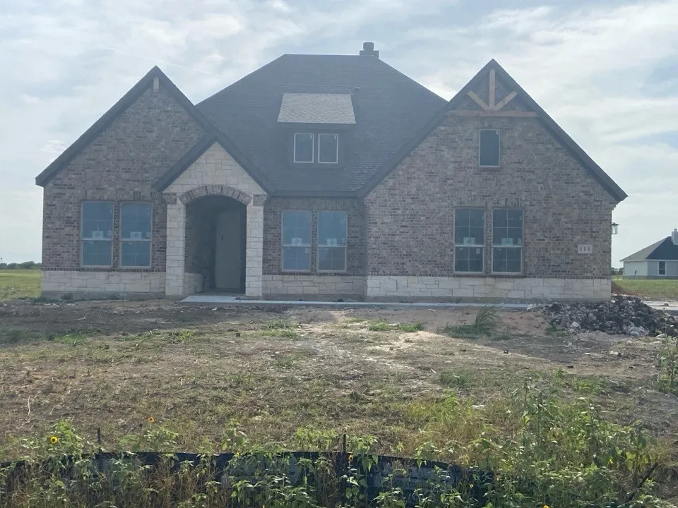 113 Sunny Side Road Valley View, TX 76272
