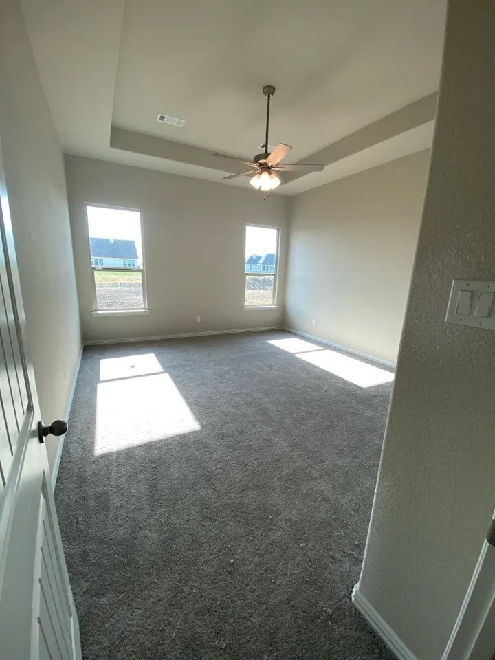 113 Sunny Side Road Valley View, TX 76272