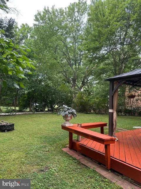 14709 BENTLEY SQUARE Centreville, VA 20120