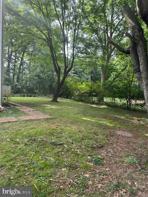 14709 BENTLEY SQUARE Centreville, VA 20120