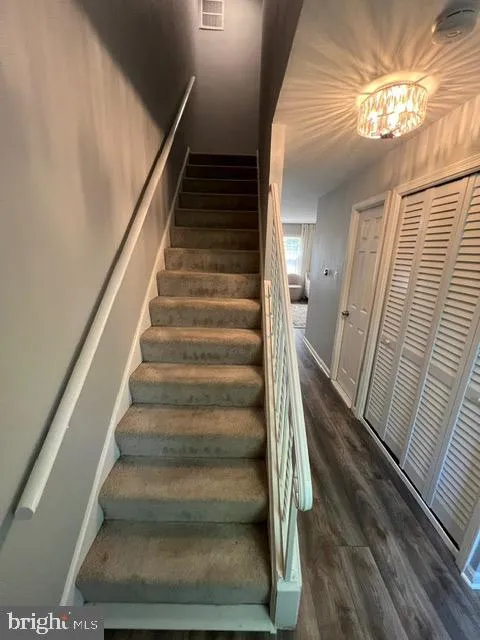 14709 BENTLEY SQUARE Centreville, VA 20120