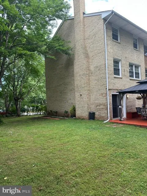 14709 BENTLEY SQUARE Centreville, VA 20120