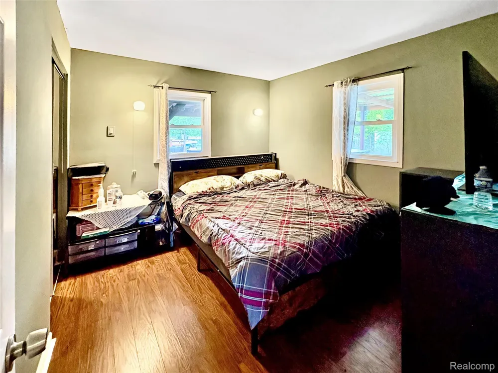 615 Senecal Street Fenton City, MI 48430