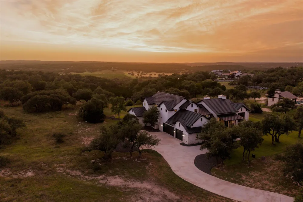 3706 Tuscany Drive Driftwood, TX 78619