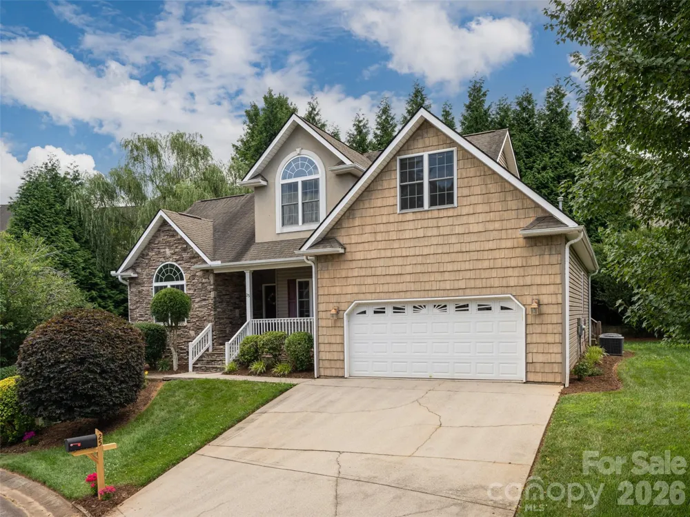 25 Driftstone Circle Arden, NC 28704