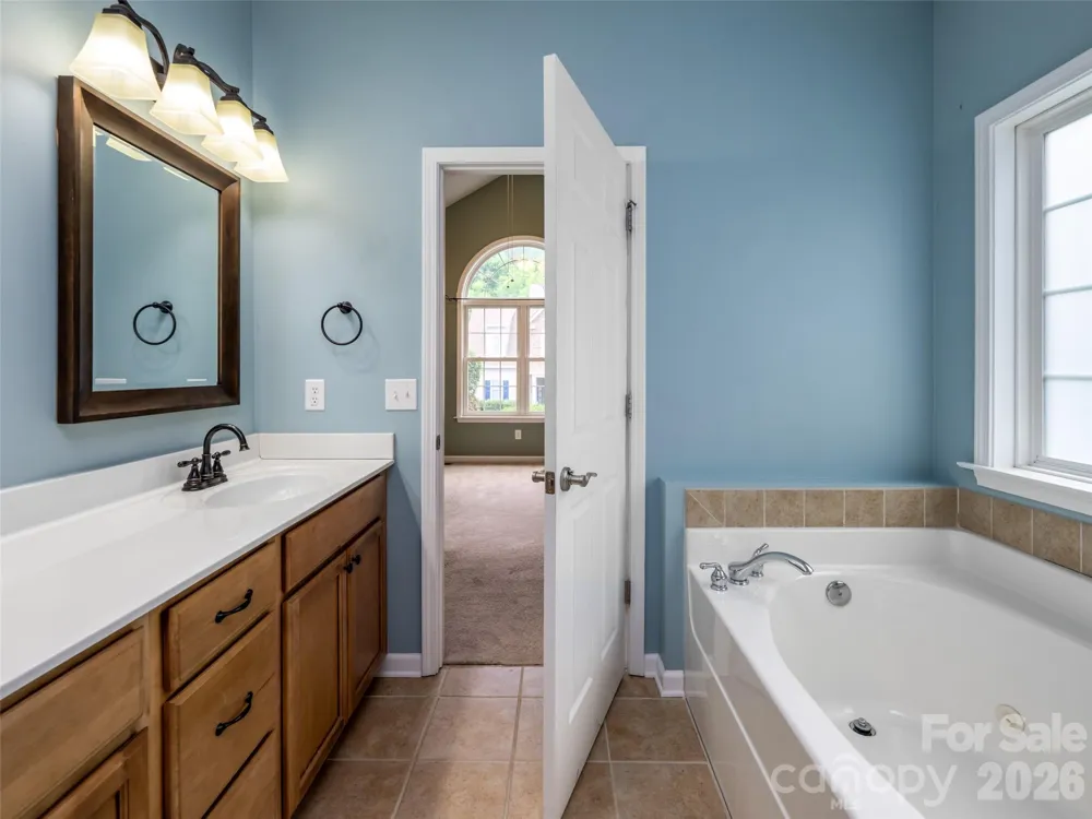 25 Driftstone Circle Arden, NC 28704