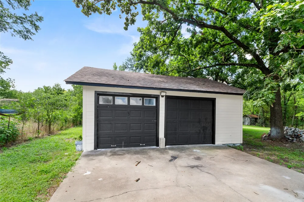 812 E Sumpter Mexia, TX 76667