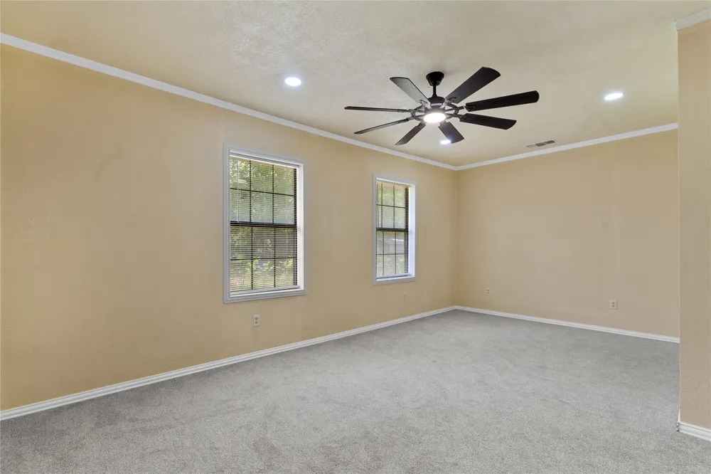 812 E Sumpter Mexia, TX 76667