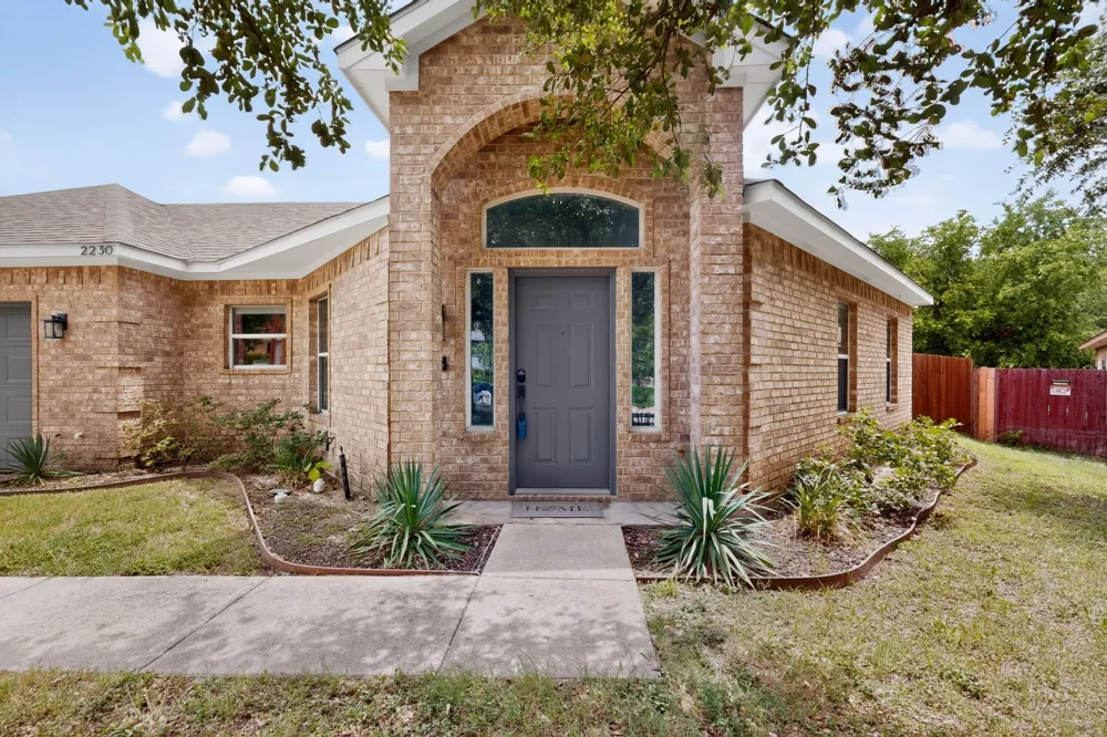 2230 Larry Drive Dallas, TX 75228