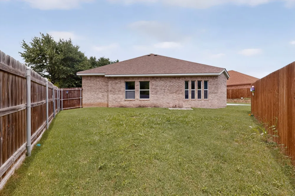 2230 Larry Drive Dallas, TX 75228