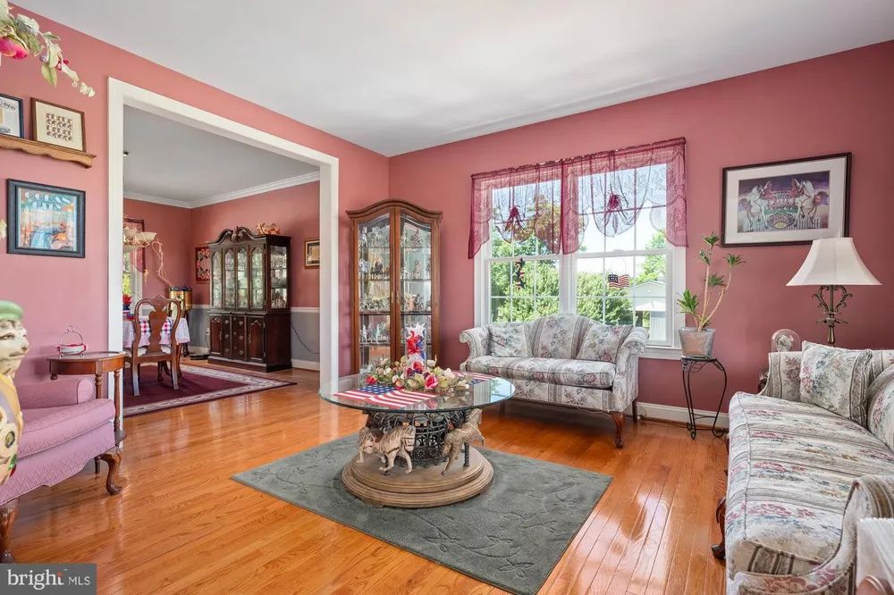 75 SAINT JOHNS ROAD W Littlestown, PA 17340