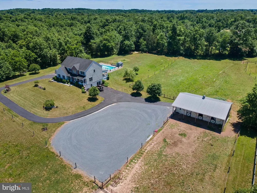 75 SAINT JOHNS ROAD W Littlestown, PA 17340