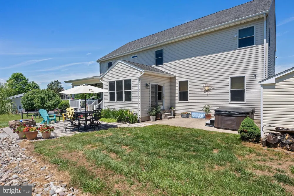 75 SAINT JOHNS ROAD W Littlestown, PA 17340