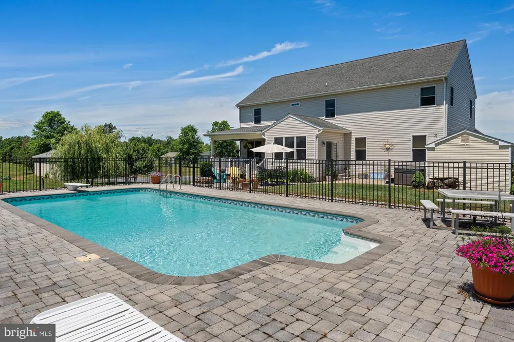 75 SAINT JOHNS ROAD W Littlestown, PA 17340