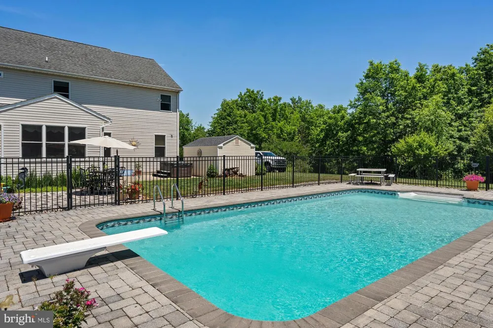 75 SAINT JOHNS ROAD W Littlestown, PA 17340