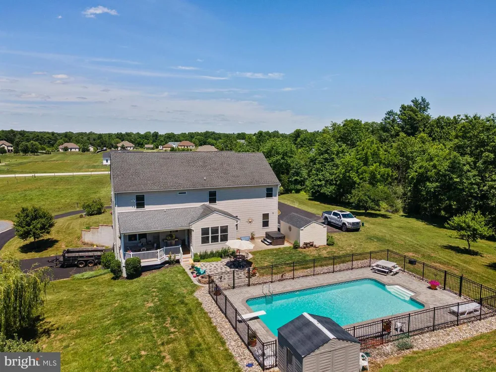 75 SAINT JOHNS ROAD W Littlestown, PA 17340
