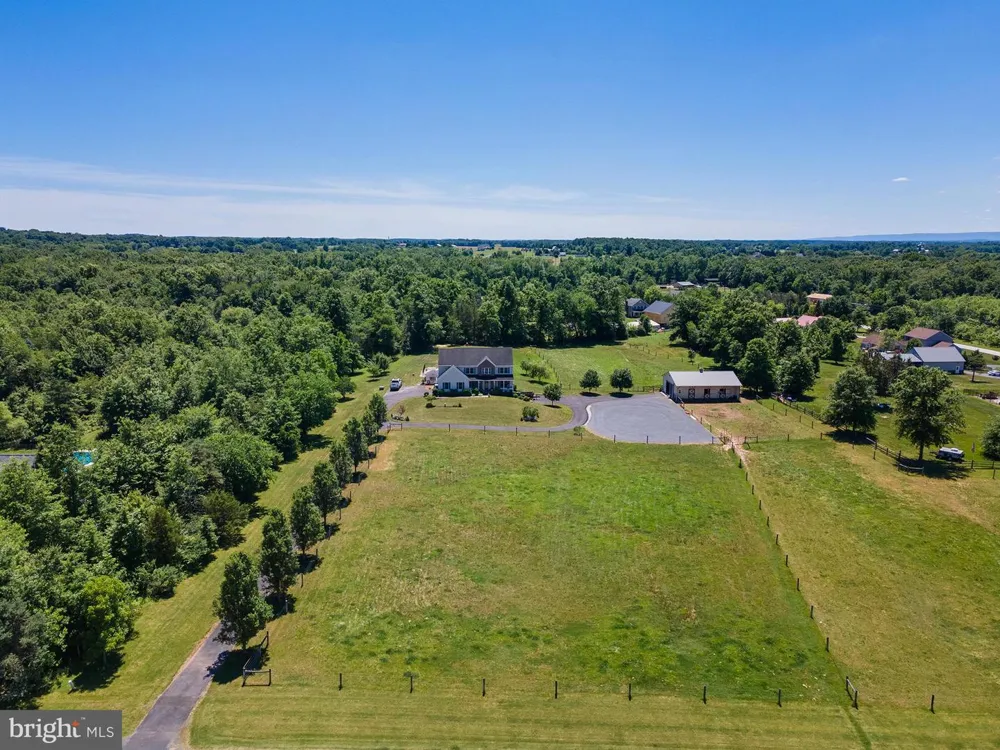 75 SAINT JOHNS ROAD W Littlestown, PA 17340