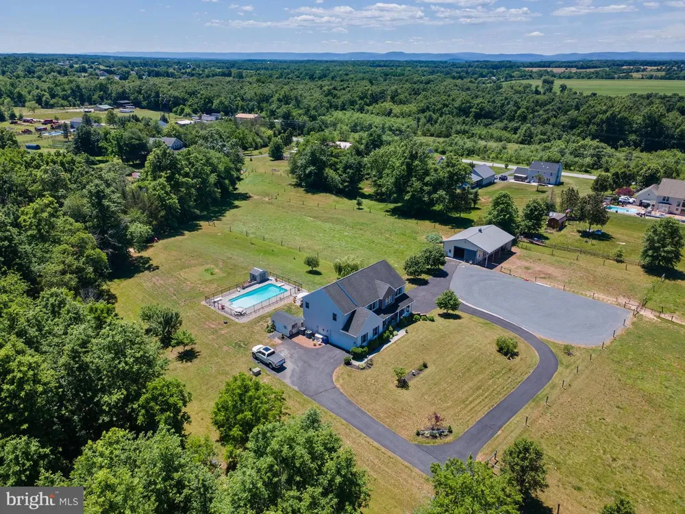 75 SAINT JOHNS ROAD W Littlestown, PA 17340