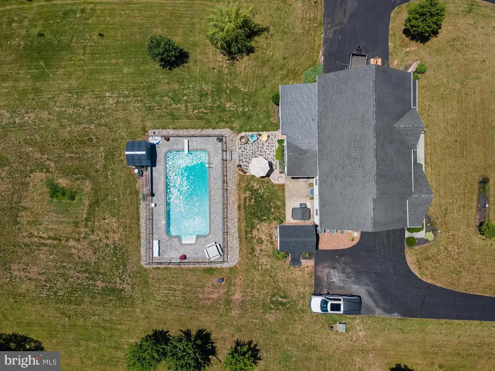 75 SAINT JOHNS ROAD W Littlestown, PA 17340