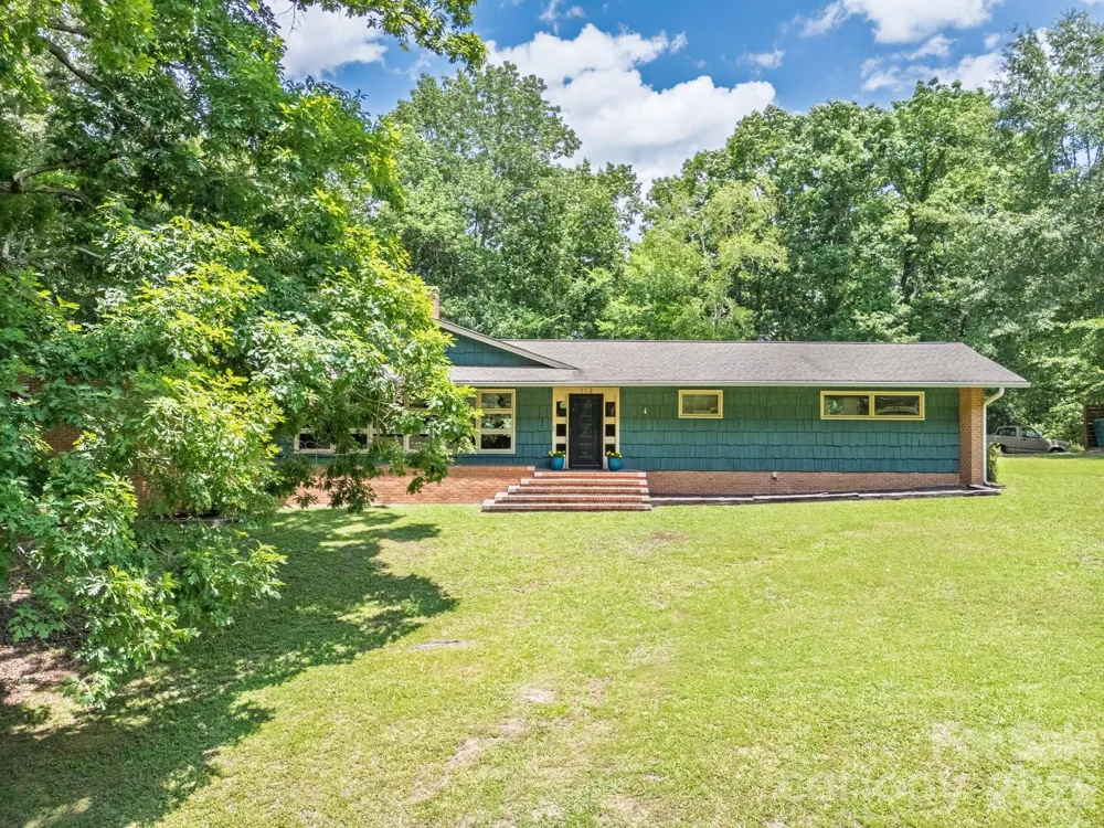 112 Crestwood Circle Chester, SC 29706