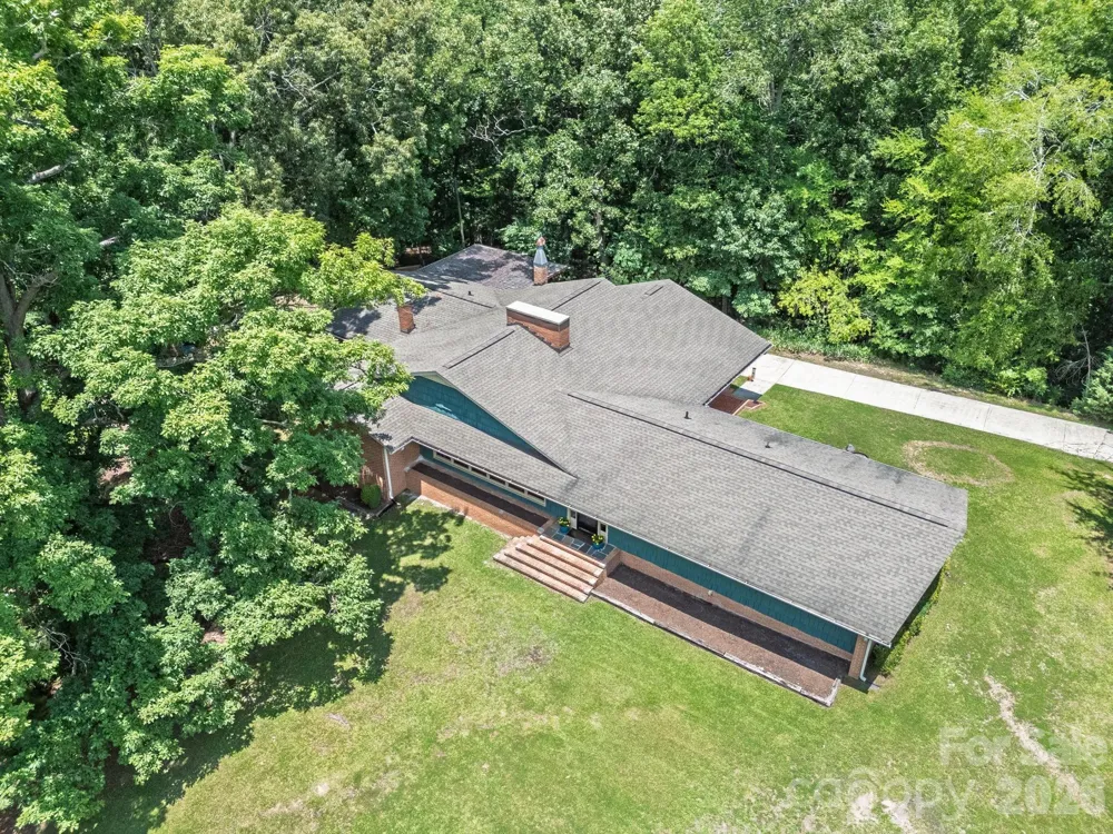 112 Crestwood Circle Chester, SC 29706