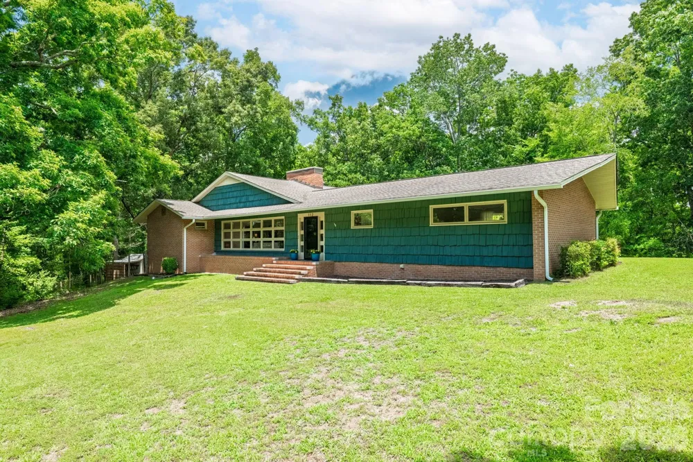 112 Crestwood Circle Chester, SC 29706