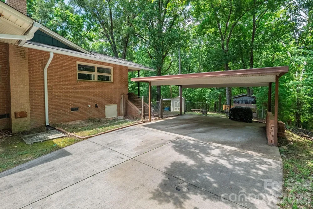 112 Crestwood Circle Chester, SC 29706