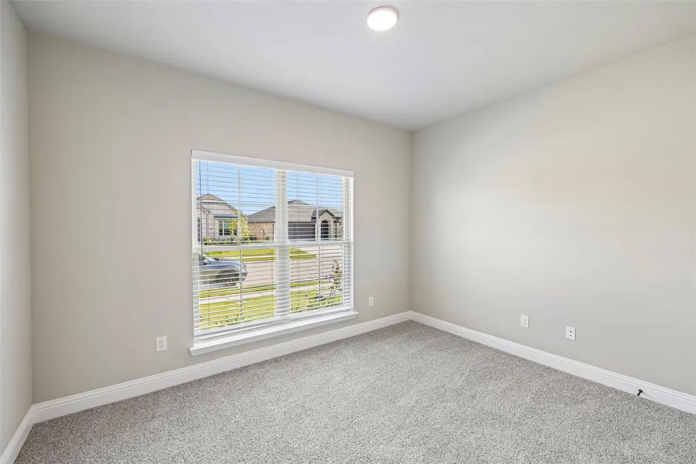 1045 Nighthawk Trail Alvarado, TX 76009