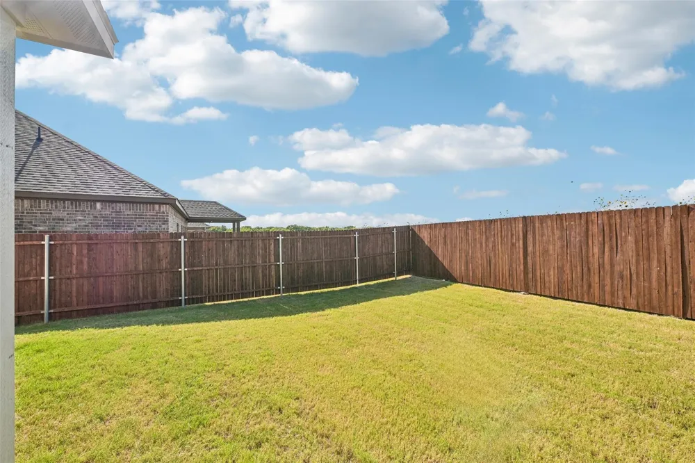 1045 Nighthawk Trail Alvarado, TX 76009