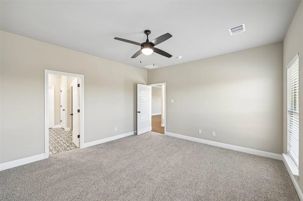 1045 Nighthawk Trail Alvarado, TX 76009