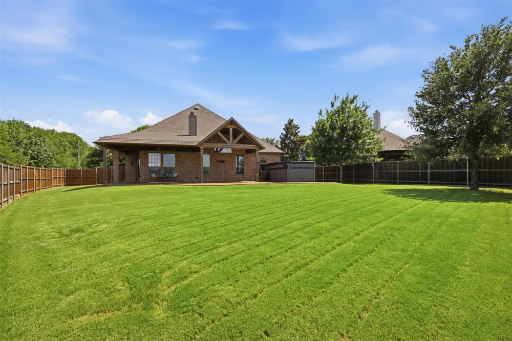 5700 Waterford Lane McKinney, TX 75071