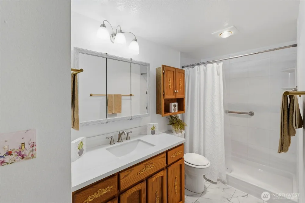 26435 Pennsylvania Avenue NE #49 Kingston, WA 98346